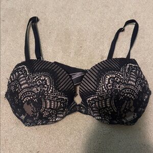 VS Elegant Black Lace Bra